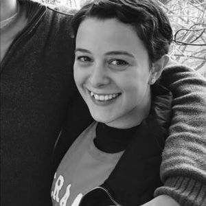 Meet your Posher, Danielle